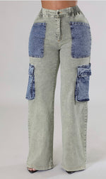 Load image into Gallery viewer, Jennie Multi-Wash High-Waisted Jeans
